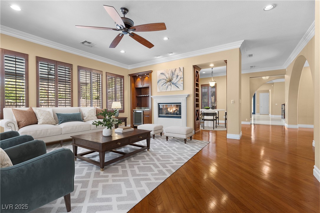 Las Vegas, Nevada 89141, United States, 5 Bedrooms Bedrooms, ,6 BathroomsBathrooms,Residential,Active,90449