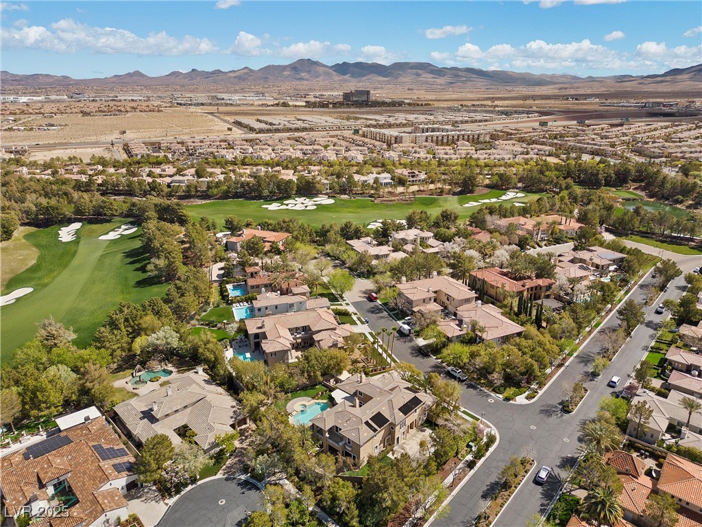 Las Vegas, Nevada 89141, United States, 5 Bedrooms Bedrooms, ,6 BathroomsBathrooms,Residential,Active,90449