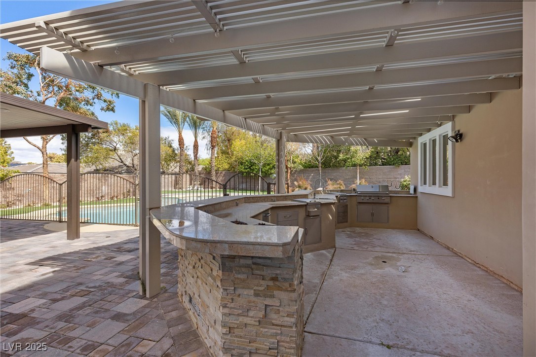 Las Vegas, Nevada 89141, United States, 5 Bedrooms Bedrooms, ,6 BathroomsBathrooms,Residential,Active,90449