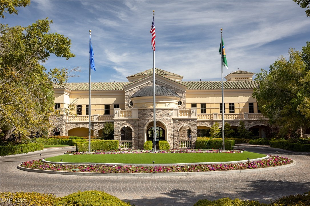 Las Vegas, Nevada 89141, United States, 5 Bedrooms Bedrooms, ,6 BathroomsBathrooms,Residential,Active,90449