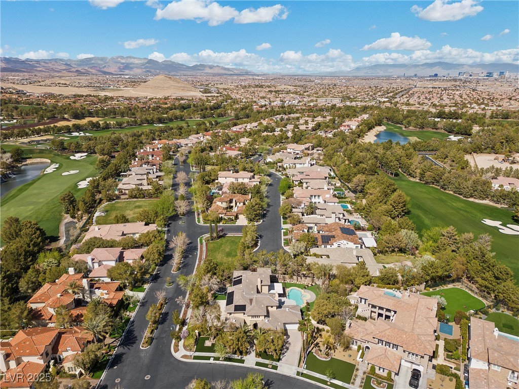 Las Vegas, Nevada 89141, United States, 5 Bedrooms Bedrooms, ,6 BathroomsBathrooms,Residential,Active,90449