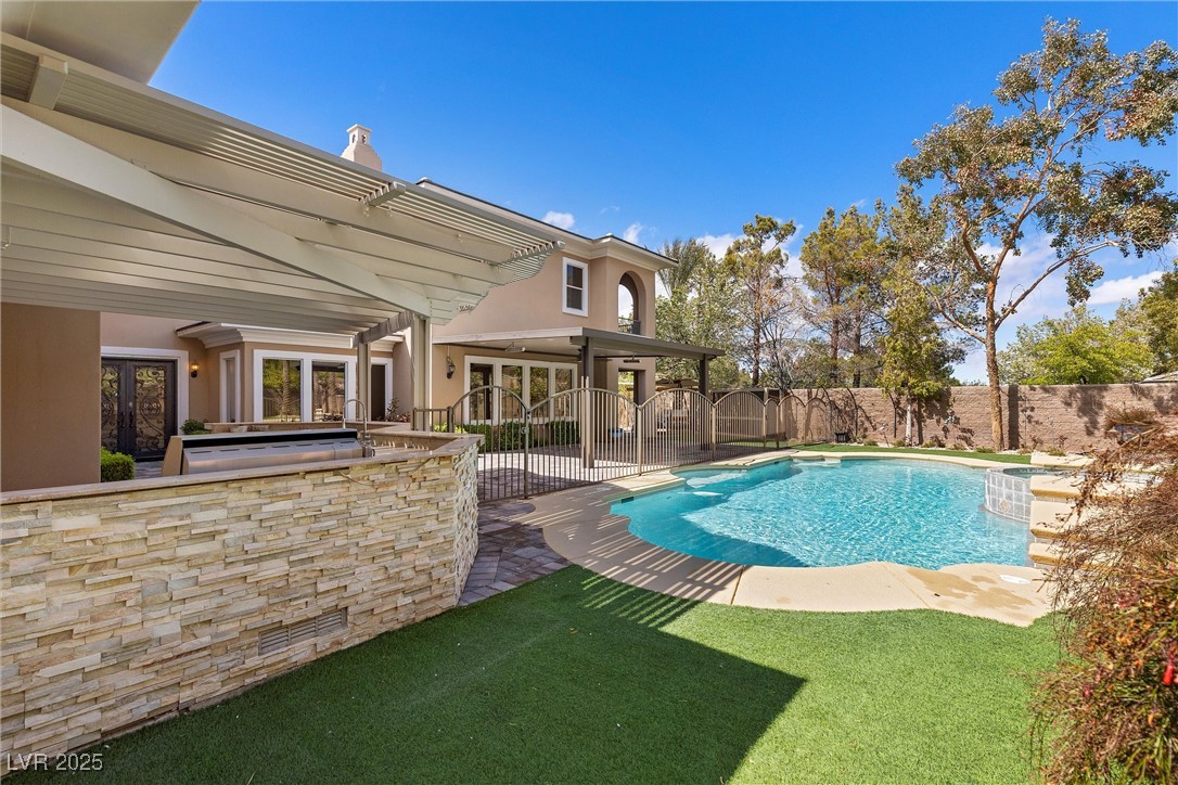 Las Vegas, Nevada 89141, United States, 5 Bedrooms Bedrooms, ,6 BathroomsBathrooms,Residential,Active,90449