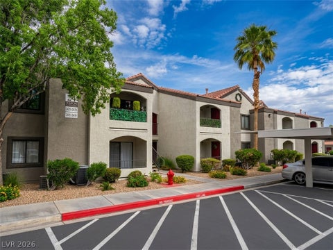 Condo For Sale - 950 Seven Hills Drive #2425<br/> Clark County, Henderson, NV 89052