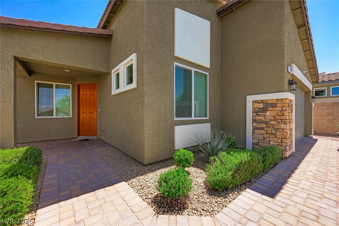 1301 Luna Del Oro Lane