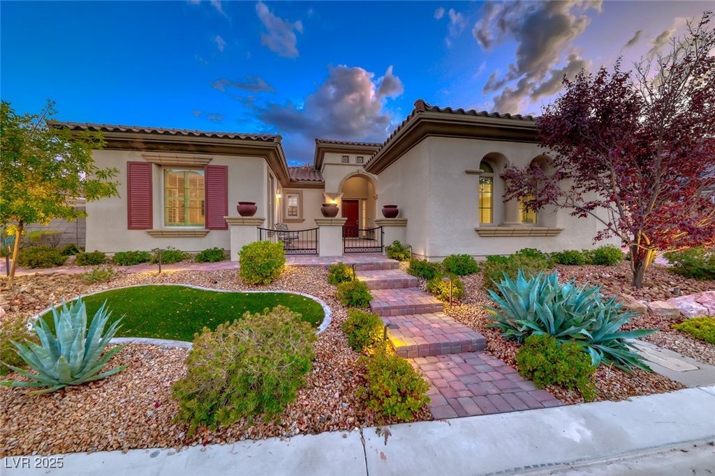 Photo of 15 Grand Masters Drive, Las Vegas, NV 89141 (MLS # 2729675)