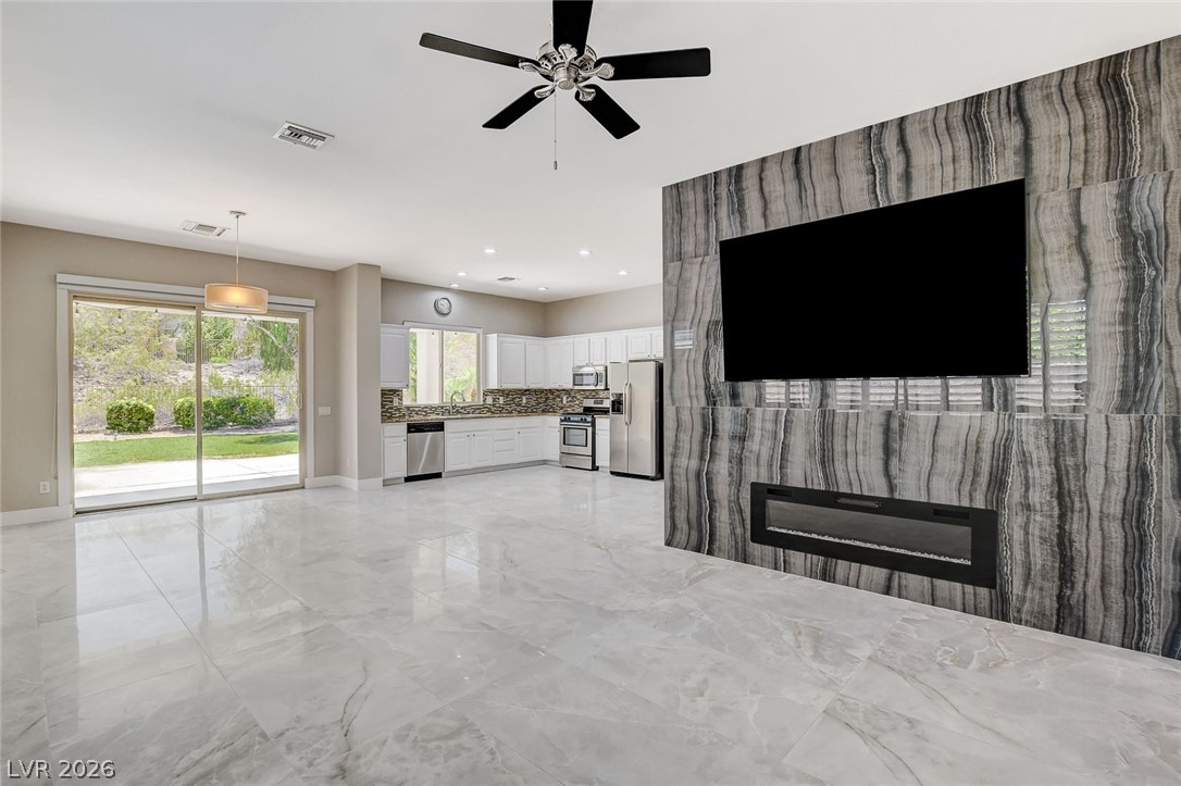 14 Emerald Dunes Circle