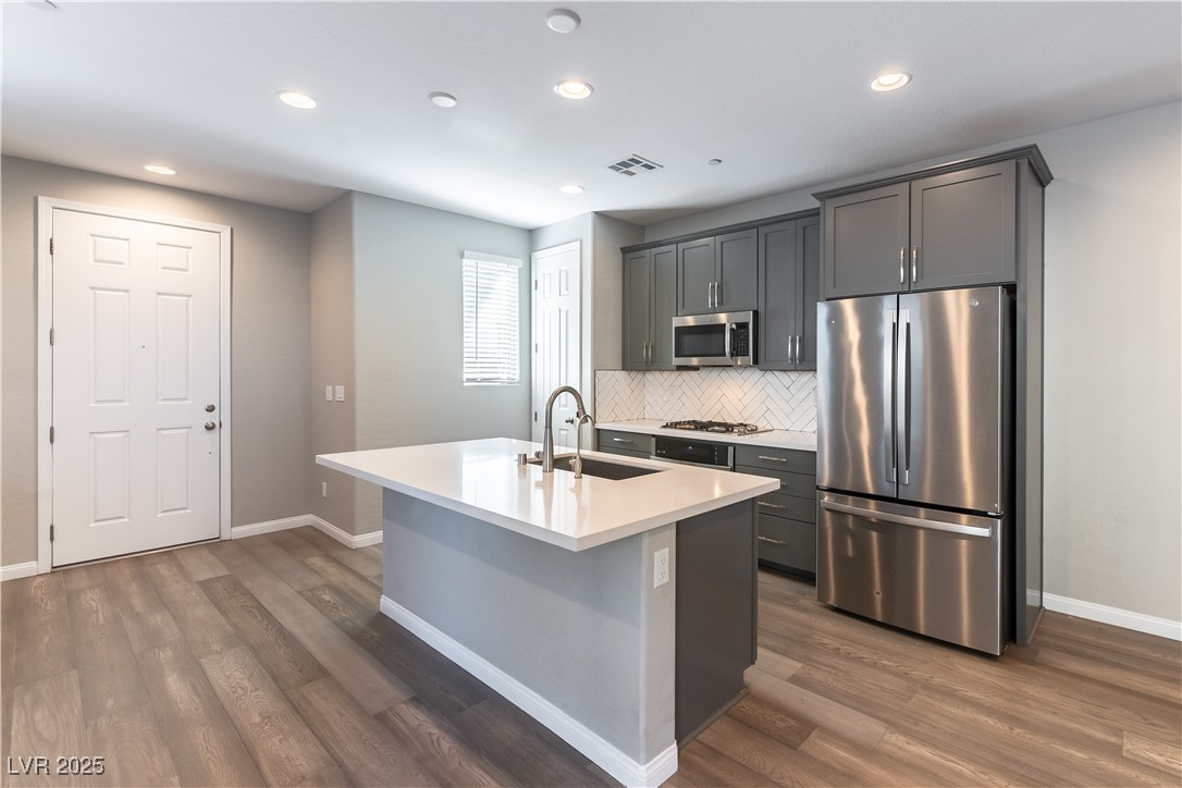 11703 Emerald Lake Avenue