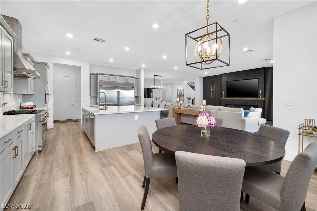214 Shaded Canyon Drive