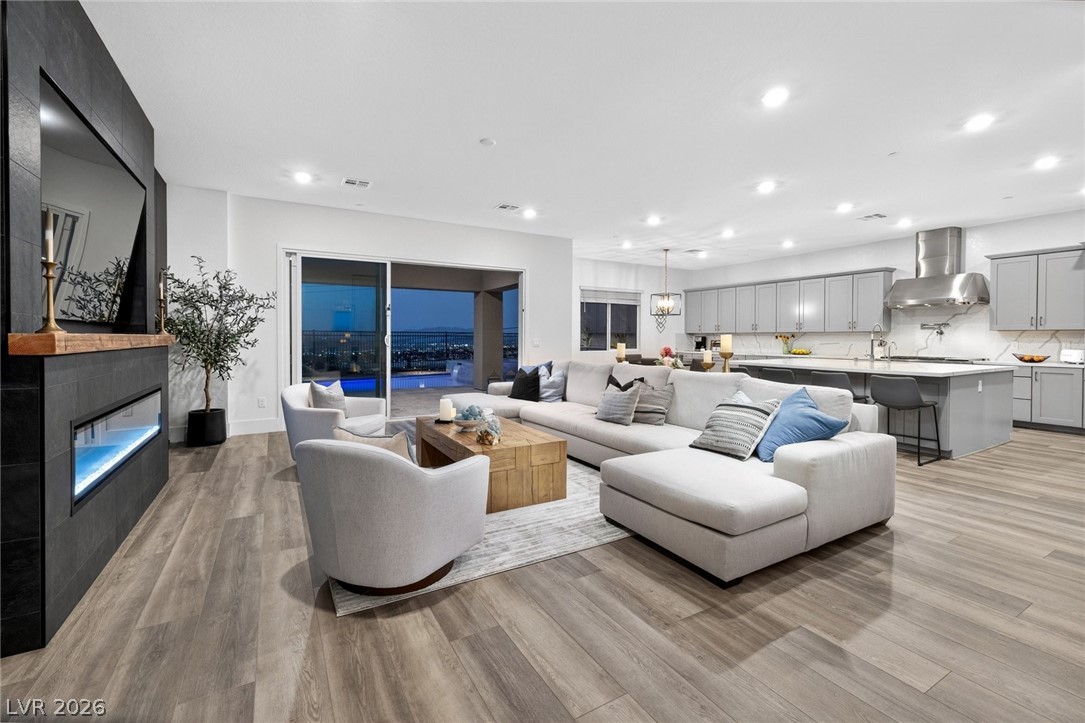 214 Shaded Canyon Drive