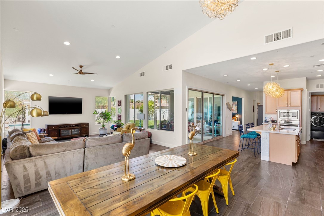 2553 Bridle Oaks Court