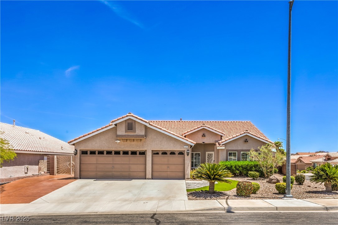 1044 Spanish Needle Street, Henderson, Nevada image 2