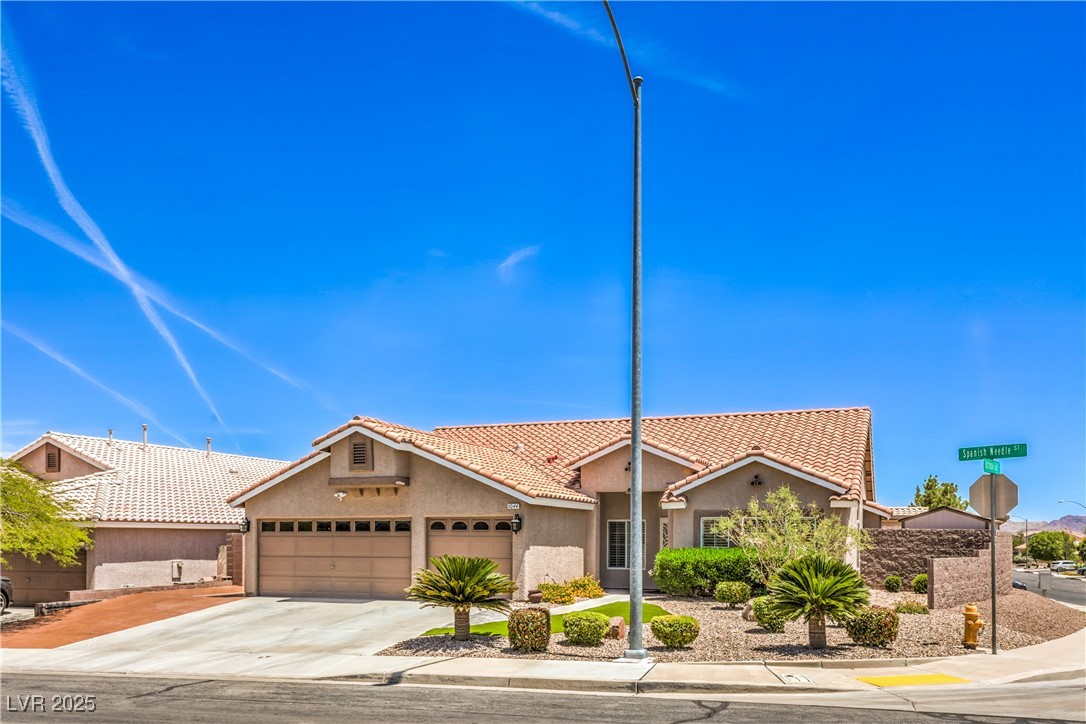 1044 Spanish Needle Street, Henderson, Nevada image 3