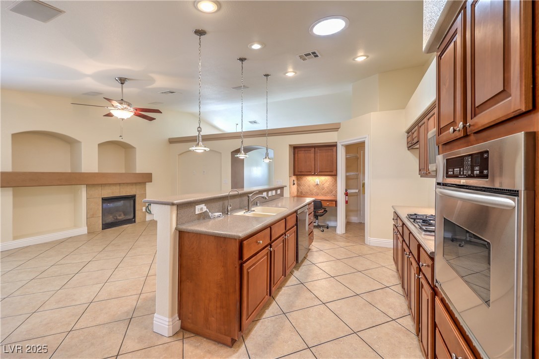 1044 Spanish Needle Street, Henderson, Nevada image 13