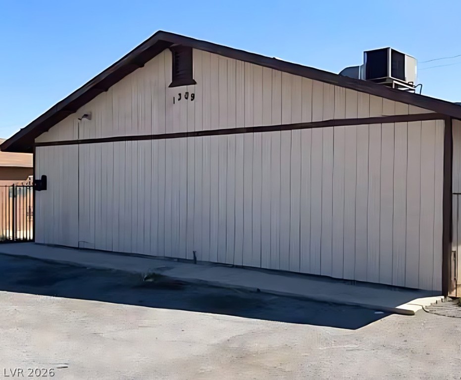 1309 E Cartier Avenue 2