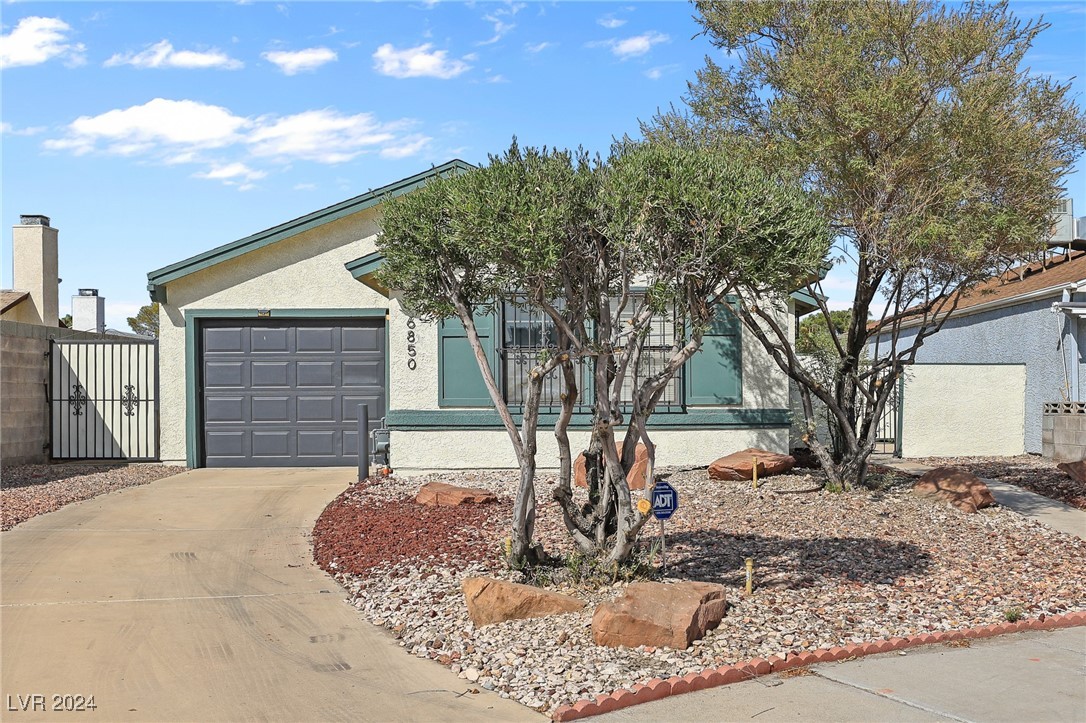 Photo 1 of 21 — 6850 Mangrum Circle, Las Vegas, NV 89103