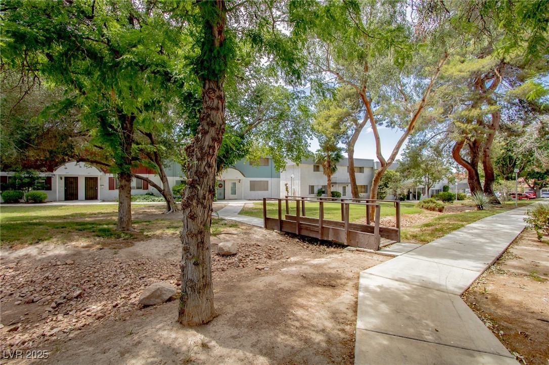 233 Pecos Way