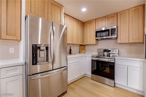 233 Pecos Way Las Vegas NV 89121