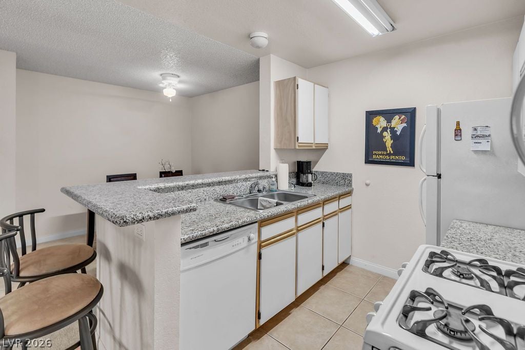 2200 S Fort Apache Road 1192