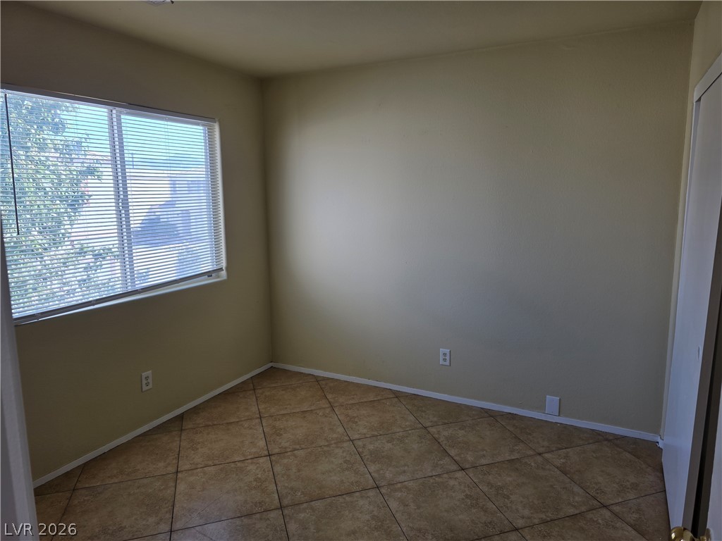 10071 Crisp Clover Street