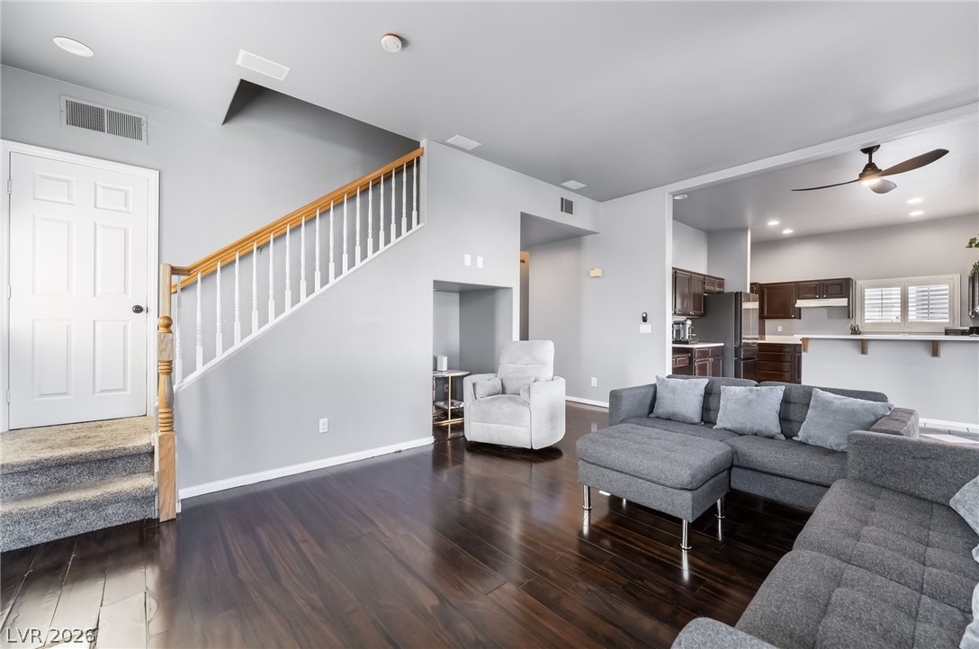 1072 Deep Well Court