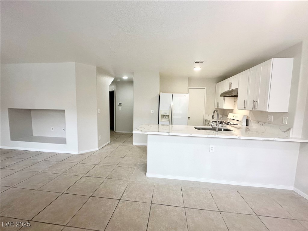 2525 Sierra Bello Avenue 103