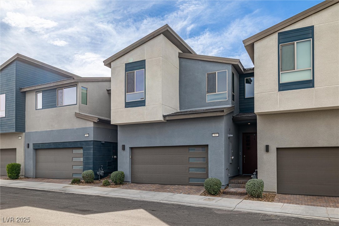 2647 Chance Canyon Street