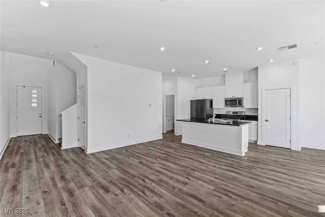 2647 Chance Canyon Street