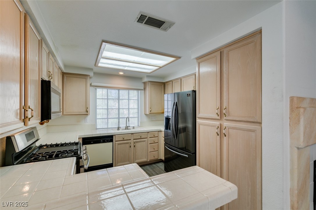 5201 S Torrey Pines Drive 1184
