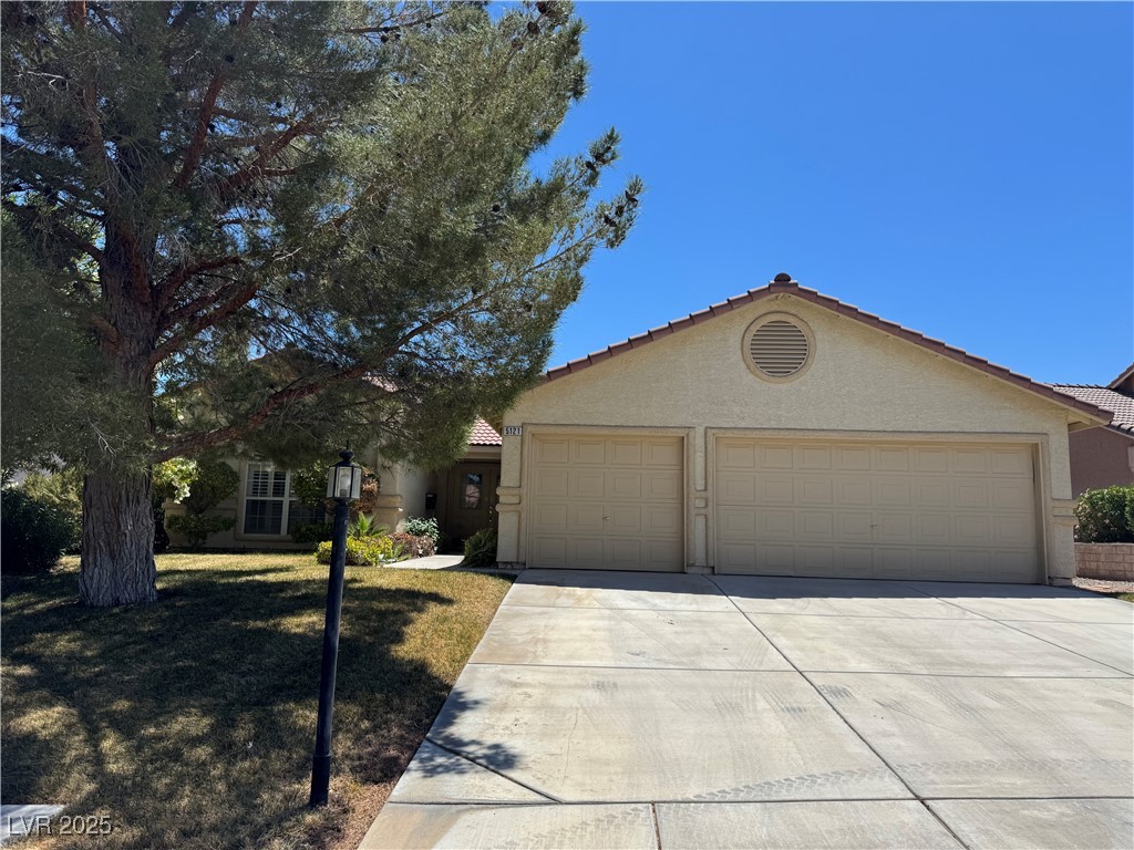 5121 Burr Oak Drive, Las Vegas, Nevada image 4