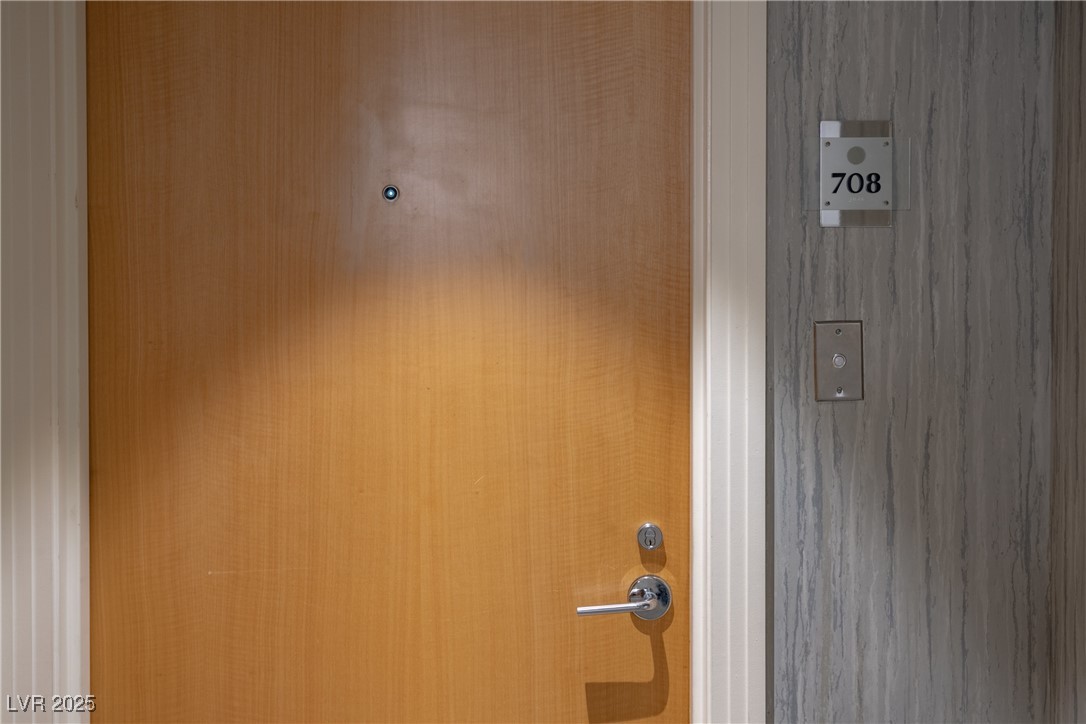 222 Karen Avenue #708, Las Vegas, Nevada image 2