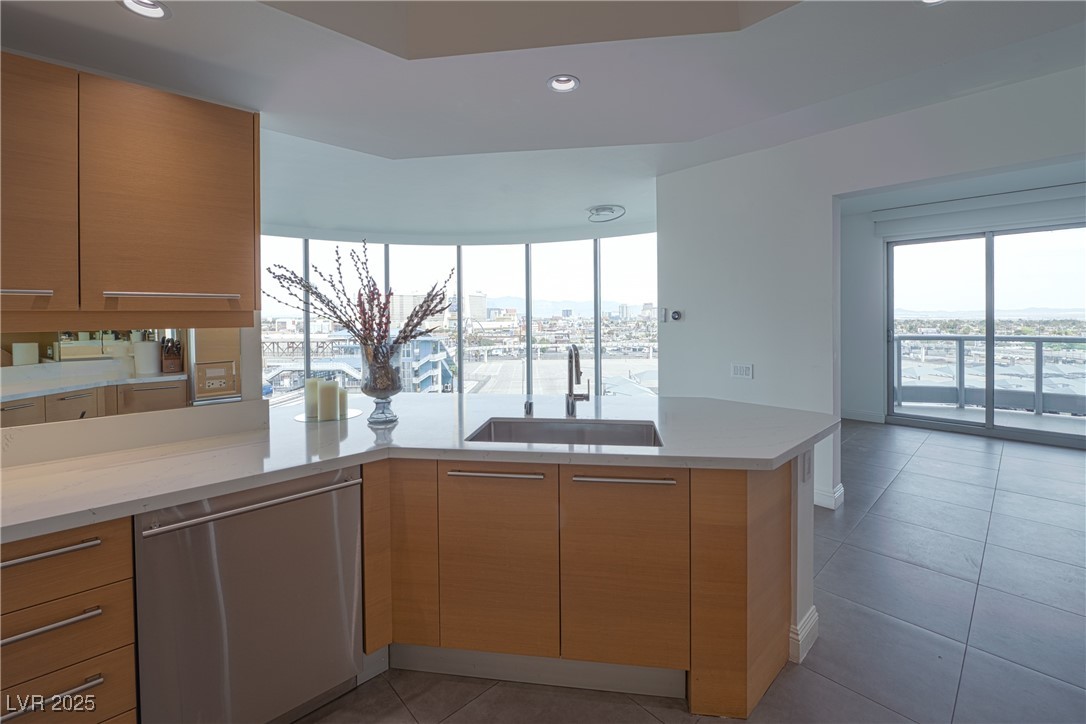 222 Karen Avenue #708, Las Vegas, Nevada image 11