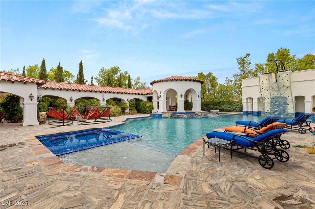 Las Vegas, Nevada 89118, United States, 7 Bedrooms Bedrooms, ,13 BathroomsBathrooms,Residential,Active,22582