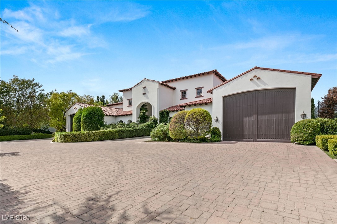 Las Vegas, Nevada 89118, United States, 7 Bedrooms Bedrooms, ,13 BathroomsBathrooms,Residential,Active,22582