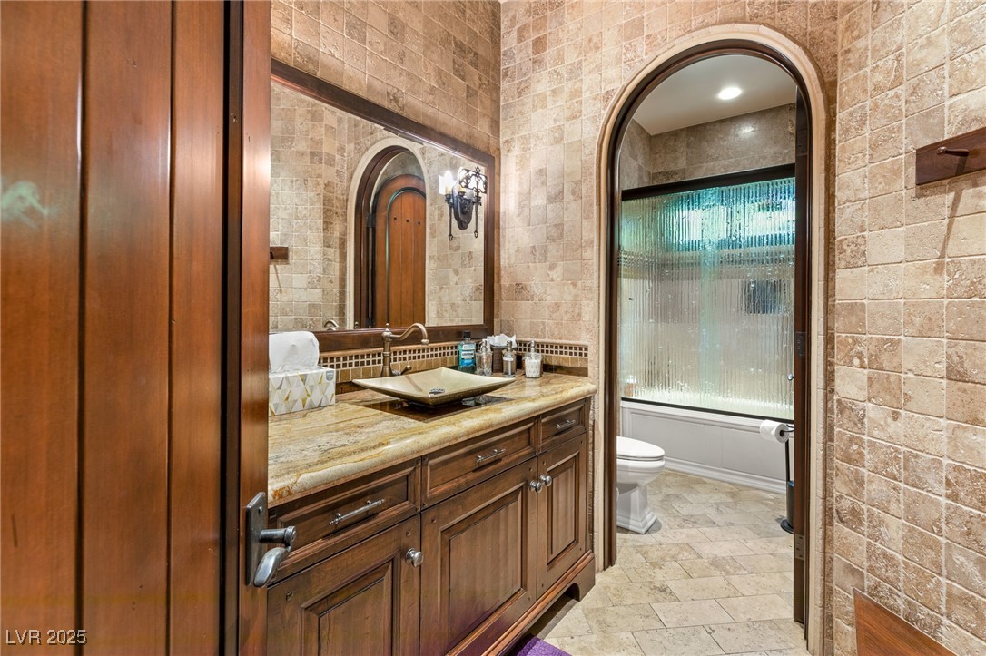 Las Vegas, Nevada 89118, United States, 7 Bedrooms Bedrooms, ,13 BathroomsBathrooms,Residential,Active,22582