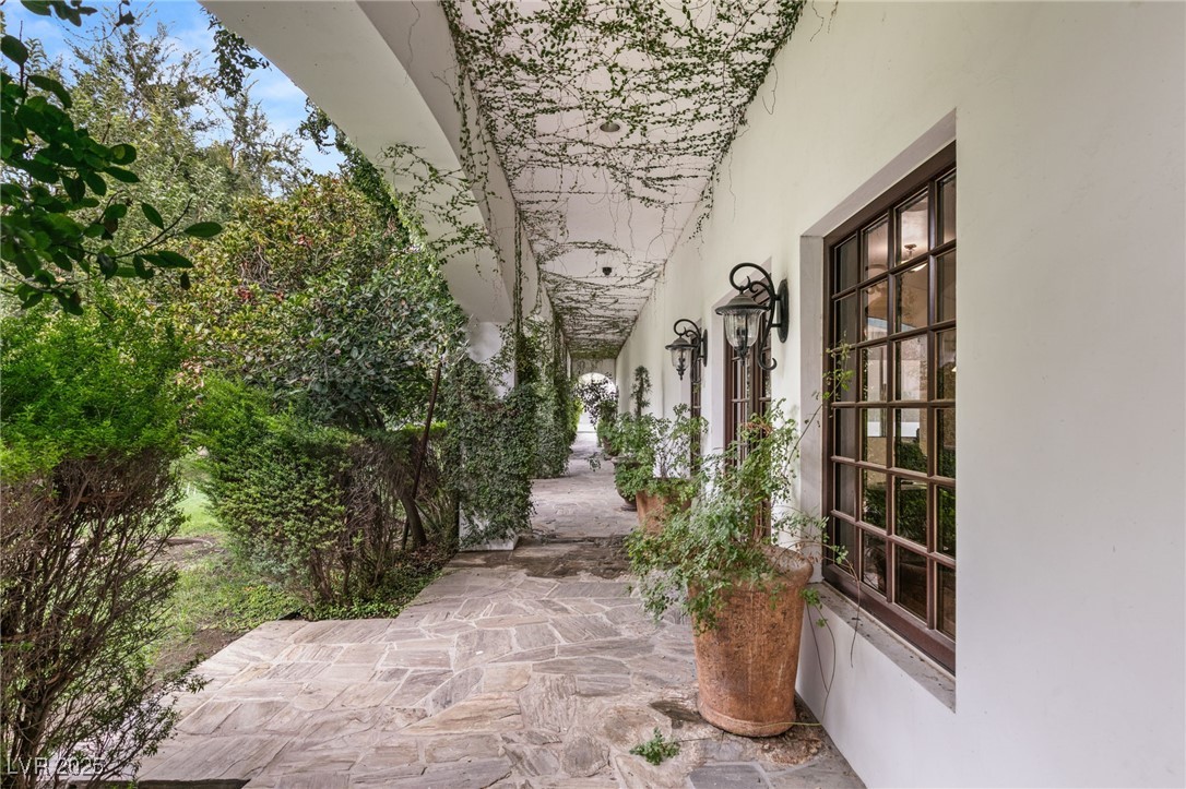 Las Vegas, Nevada 89118, United States, 7 Bedrooms Bedrooms, ,13 BathroomsBathrooms,Residential,Active,22582