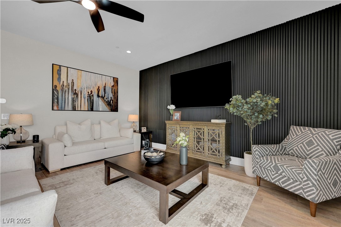 10226 Bismarck Palms Avenue