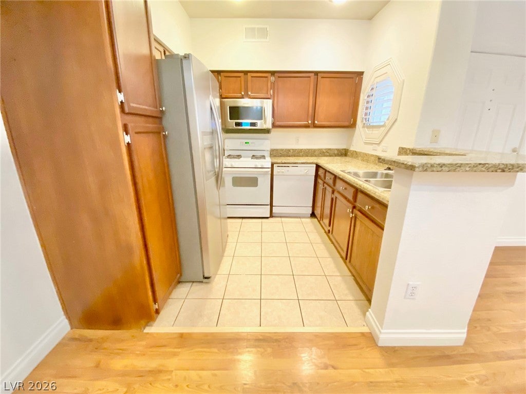 5415 W Harmon Avenue 1037