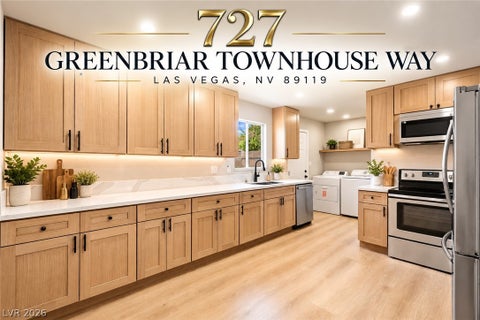 Townhouse For Sale - 727 Greenbriar Townhouse Way<br/> Las Vegas, NV 89121