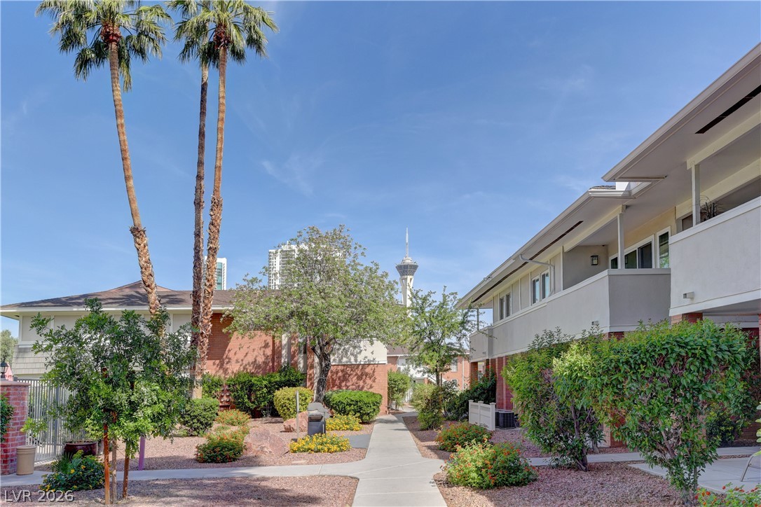 2867 Geary Place 3010