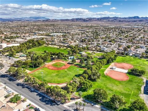 692 SKYLINE Road Henderson NV 89002
