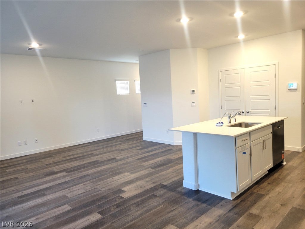 1202 Sun Parakeet Drive