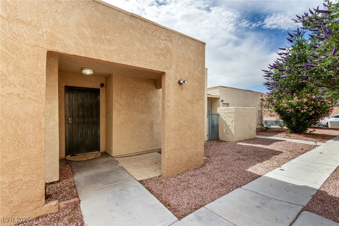 4213 Essex Green Court