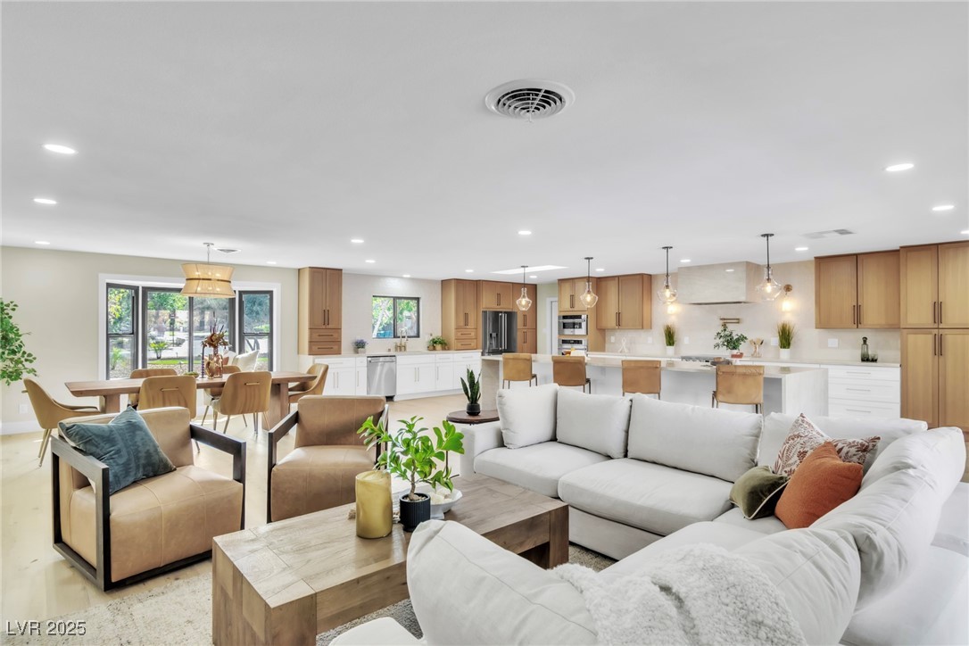 Properties 2 3112 Conners Drive