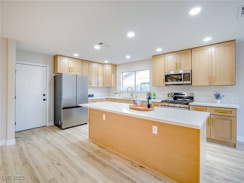 113 Thunder Street Las Vegas NV 89145