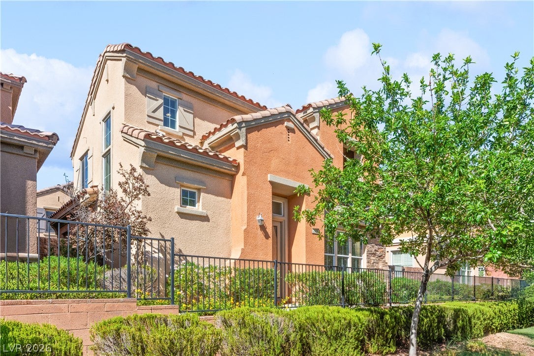 2309 Malaga Peak Street