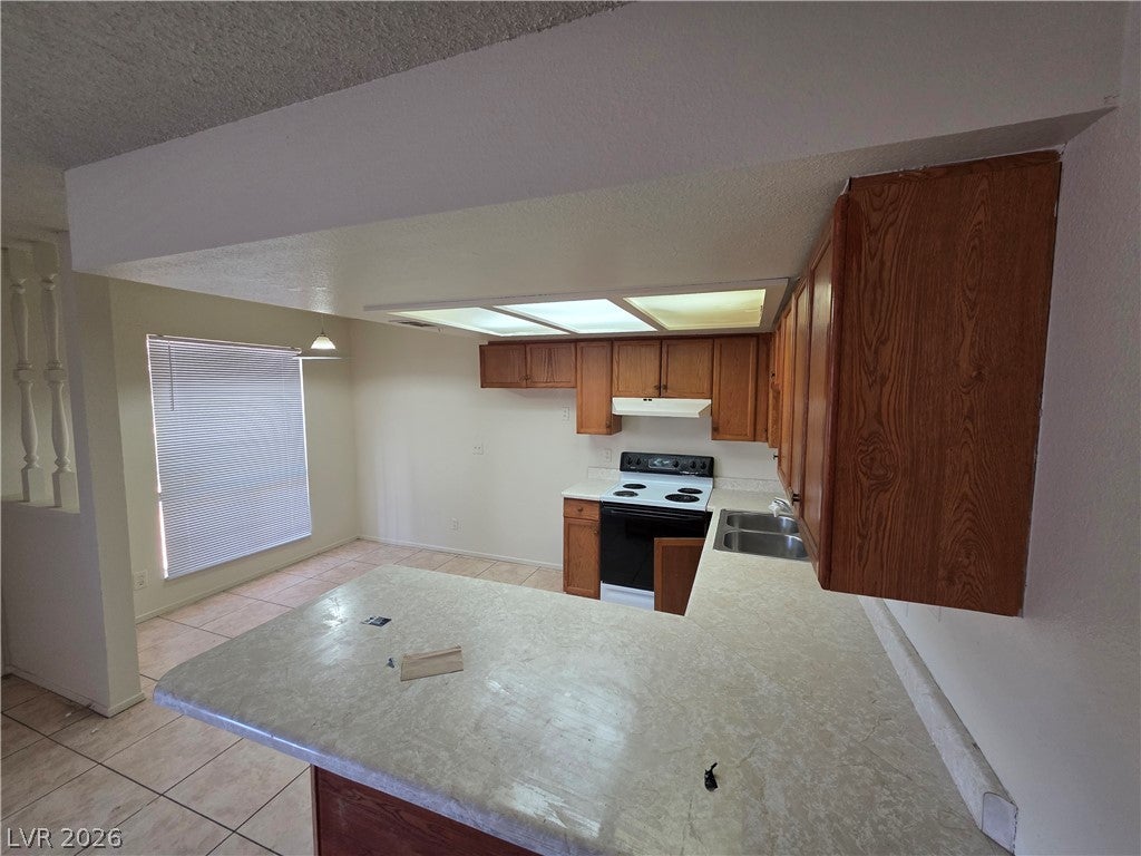 4300 LAMONT Street 232
