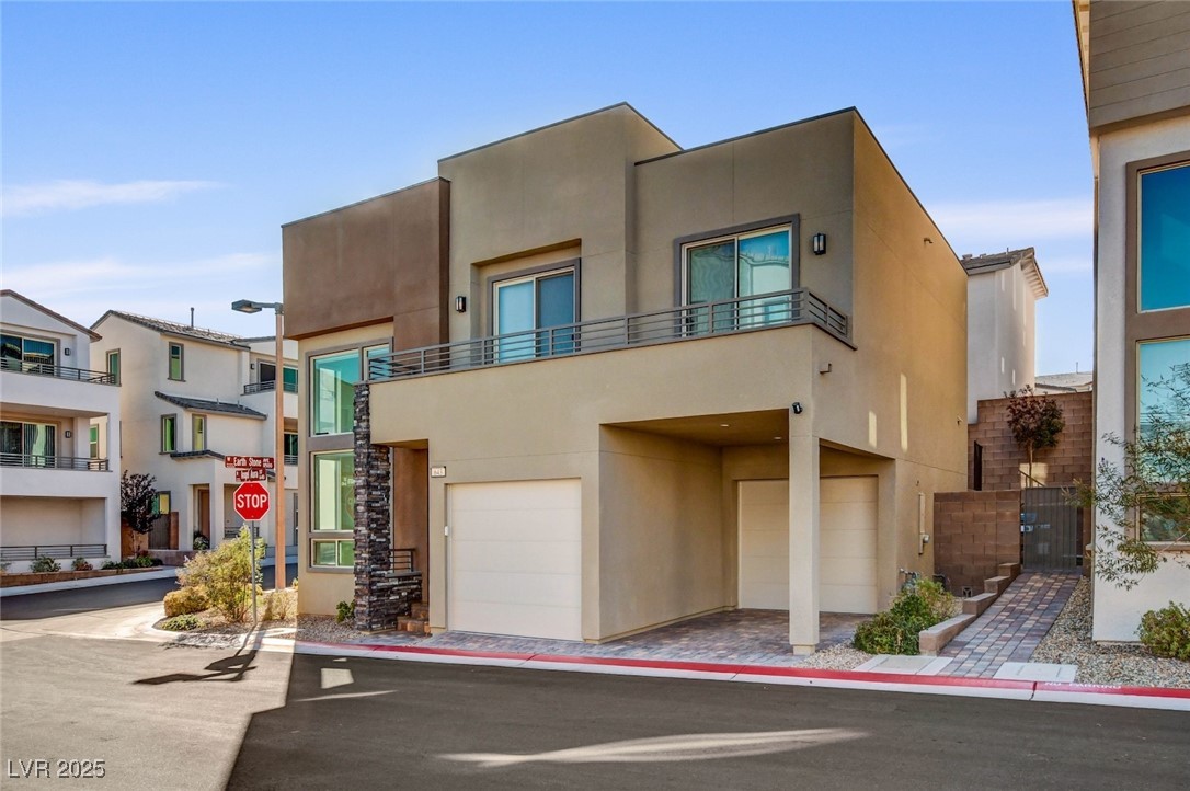 643 Angel Aura Street