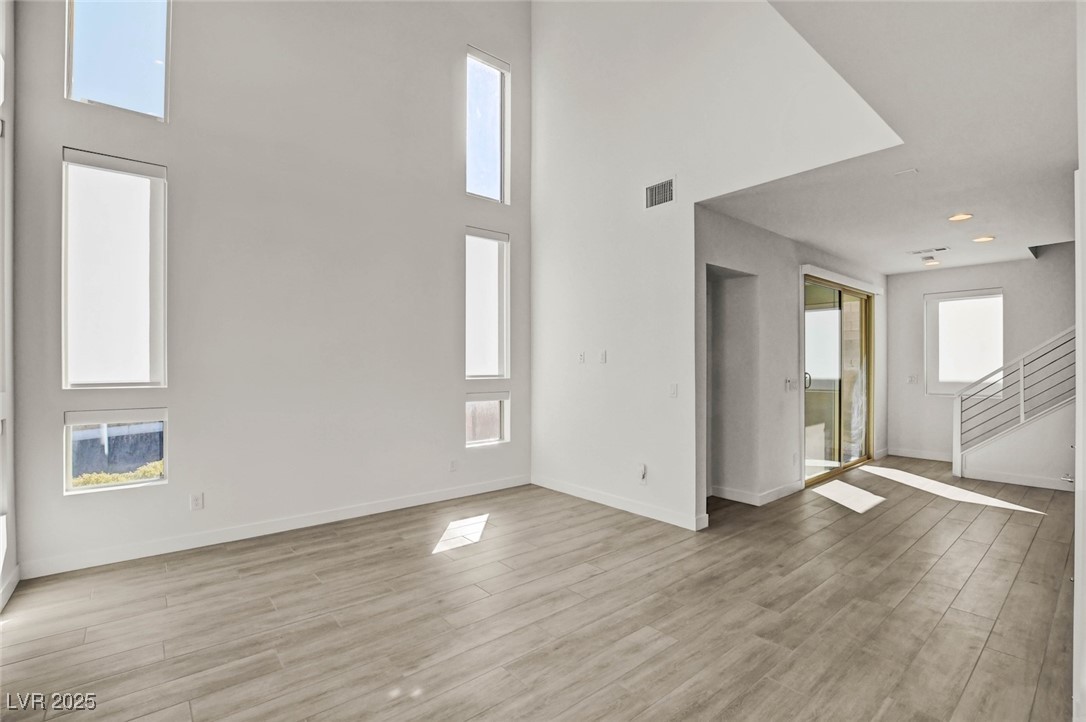 643 Angel Aura Street