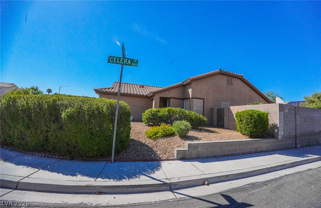 918 Cavaison Avenue