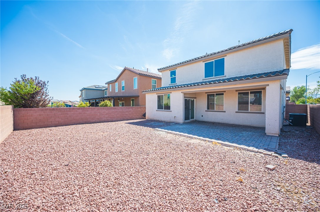 5856 Country Lake Lane
